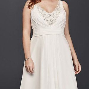New Wedding Dress with tags by David's Bridal